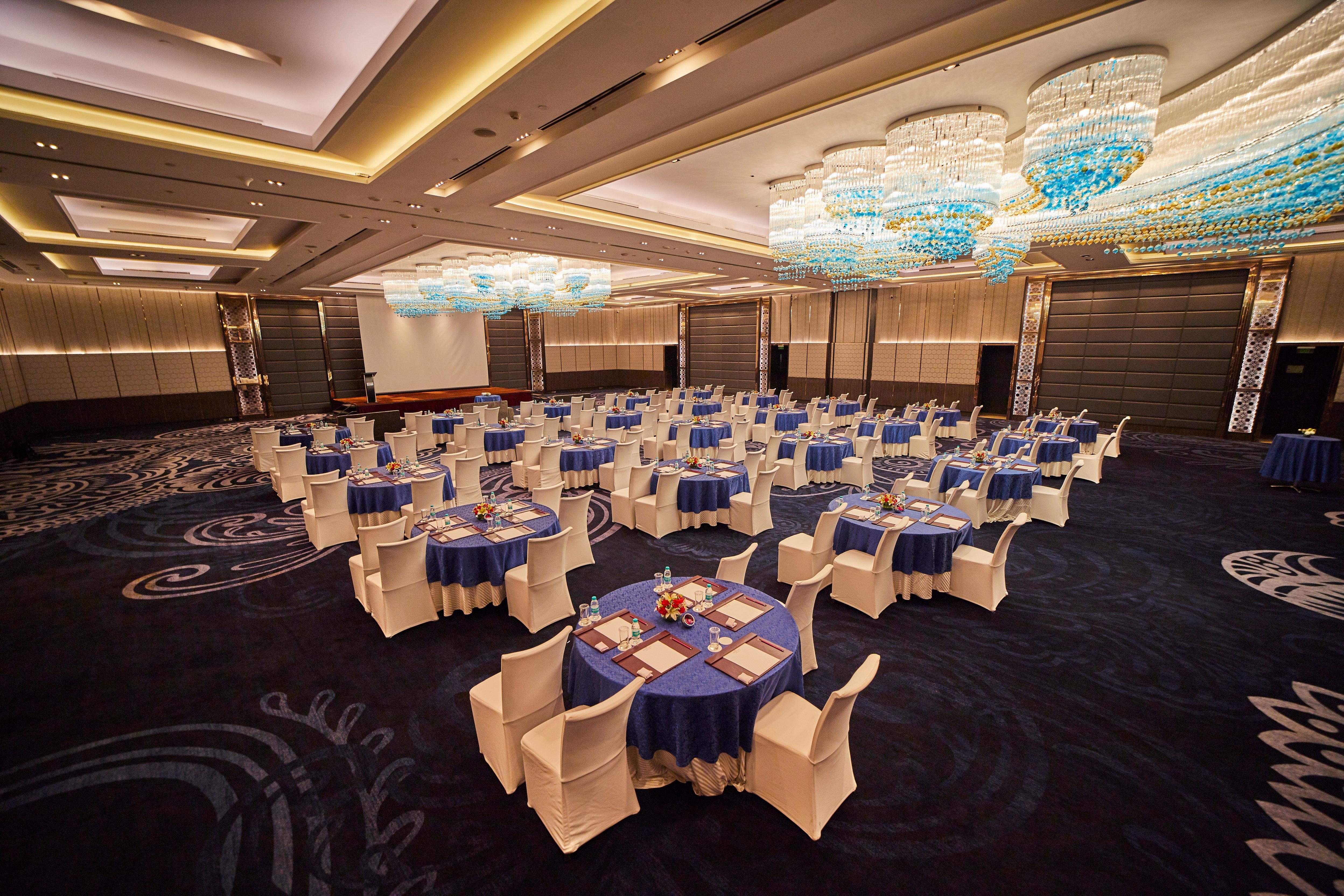 Crowne Plaza New Delhi Rohini By Ihg Delhi (National Capital Territory of India) Exterior foto