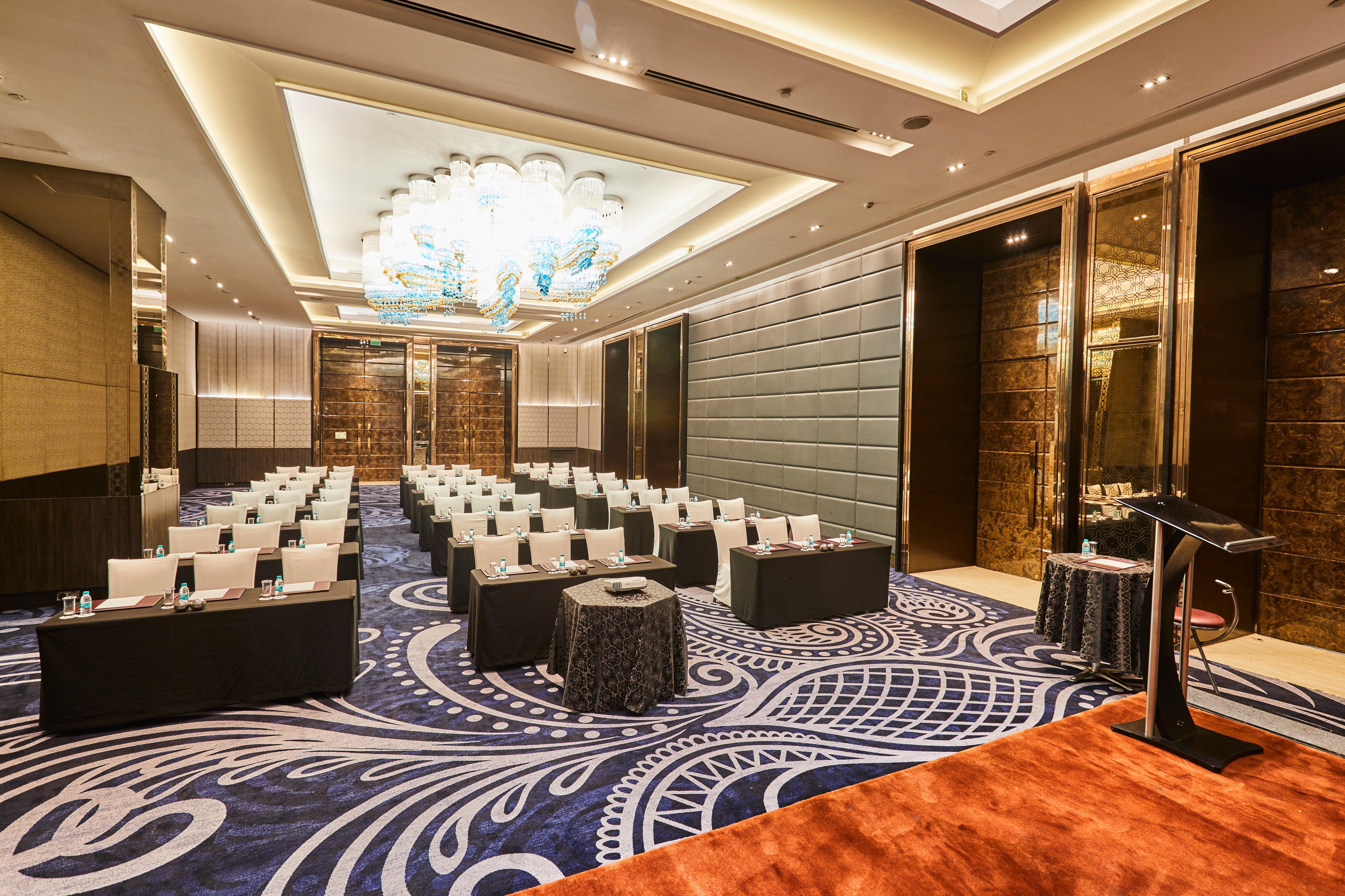 Crowne Plaza New Delhi Rohini By Ihg Delhi (National Capital Territory of India) Exterior foto