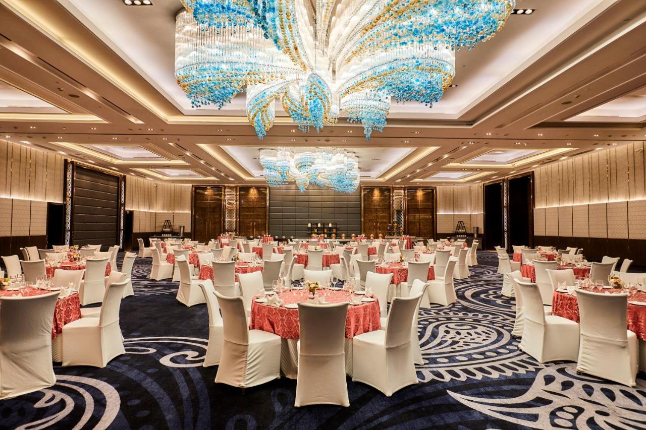 Crowne Plaza New Delhi Rohini By Ihg Delhi (National Capital Territory of India) Exterior foto