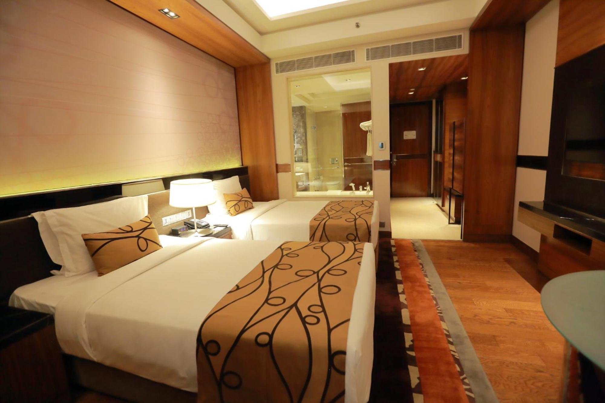 Crowne Plaza New Delhi Rohini By Ihg Delhi (National Capital Territory of India) Exterior foto